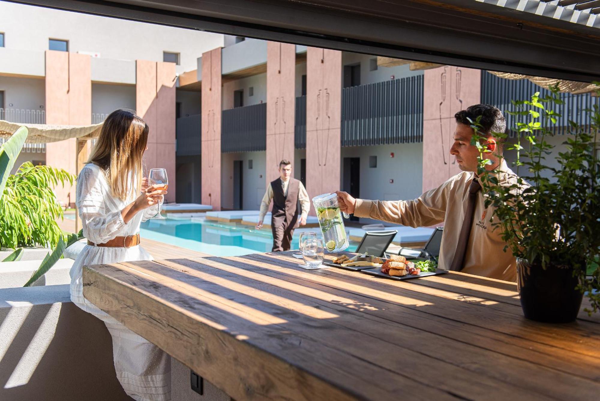 Pilot Amphora Boutique Hotel "Adults Only" เยโอริยิอูโปลิส ภายนอก รูปภาพ